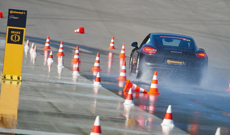 Aquaplaning-ABS-safety.jpg